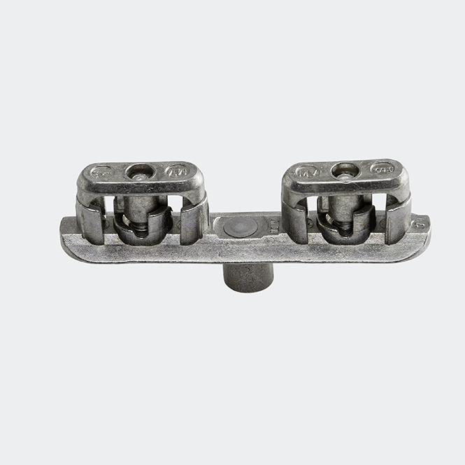 Zaryglowanie środkowe, z regulacją 